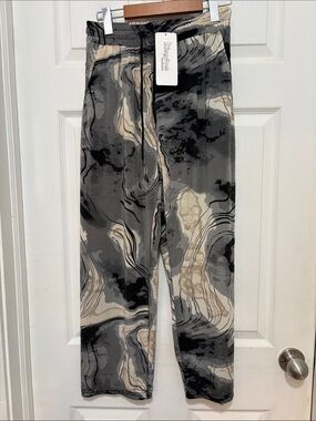 NWT Neutrals Marble-Print Lounge Pants